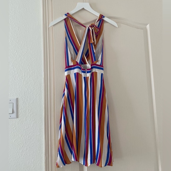 Lulu’s multi stripe halter midi dress - Picture 4 of 5